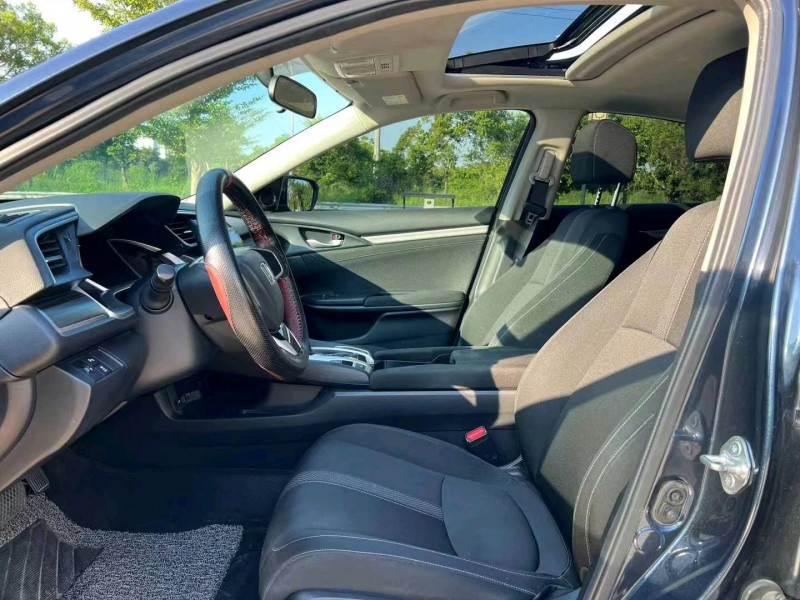 汕头22年本田思域4