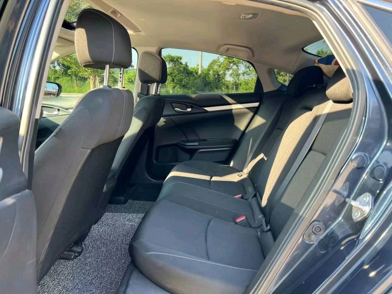 汕头22年本田思域6