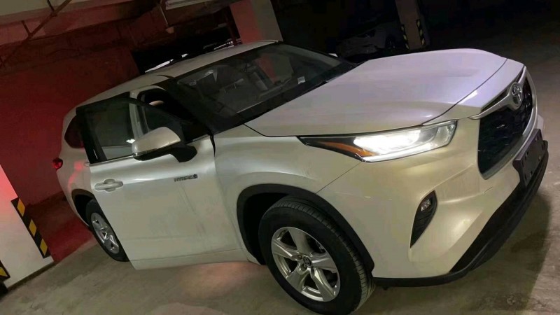 武汉24年丰田汉兰达3