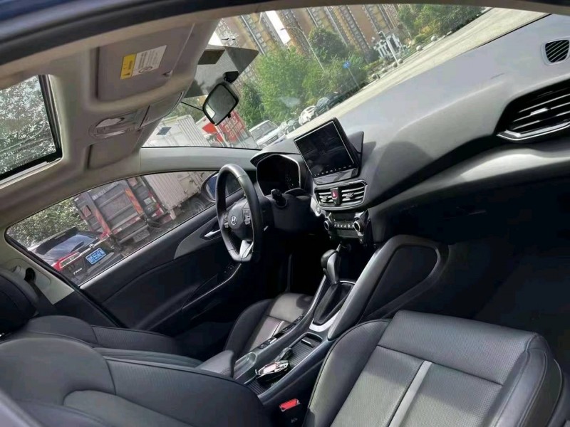 成都21年现代菲斯塔5