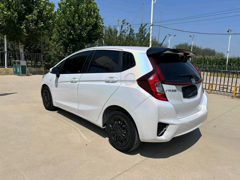 廊坊17年本田飞度2