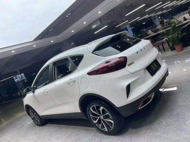 成都21年吉利帝豪GS7