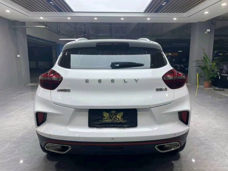 成都21年吉利帝豪GS9