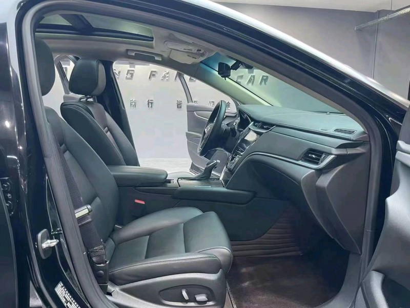 成都19年凯迪拉克XTS9