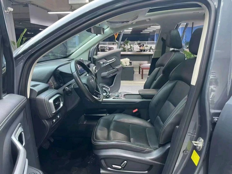 成都20年吉利豪越5