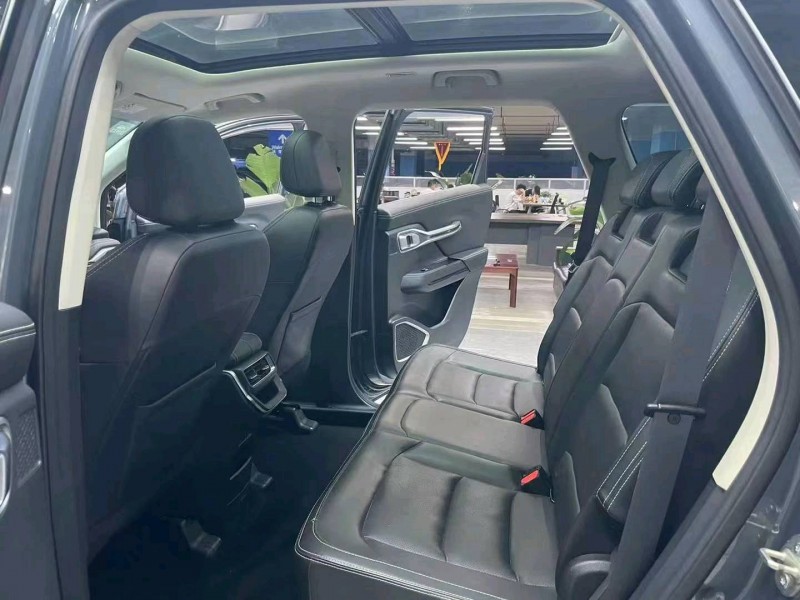 成都20年吉利豪越9