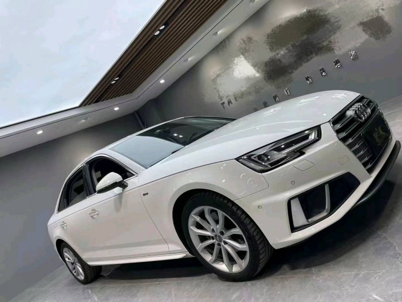 成都19年奥迪A4L3