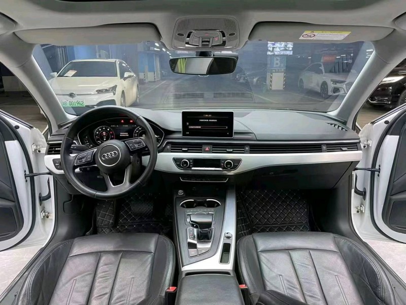 成都19年奥迪A4L6