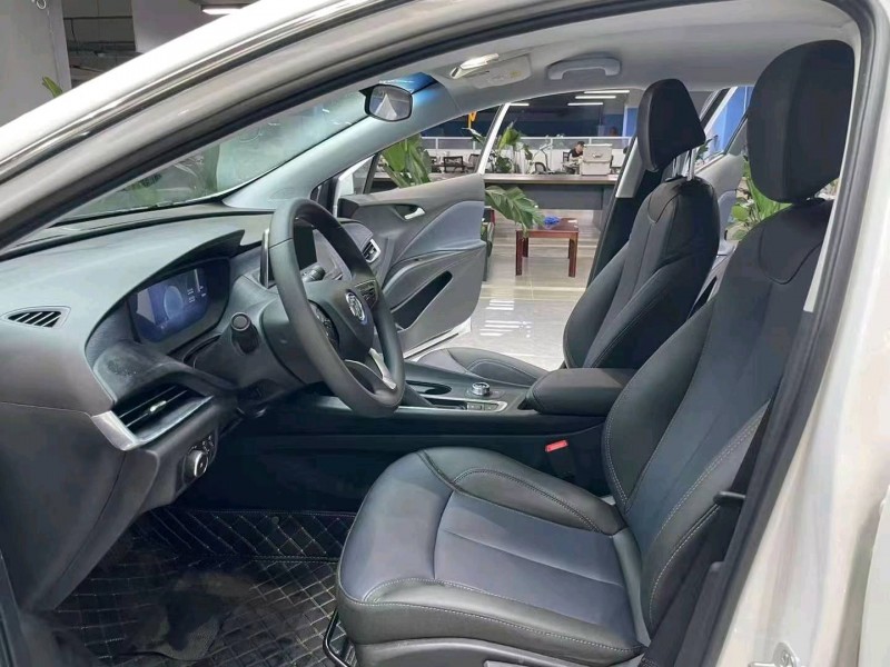 成都23年别克微蓝5