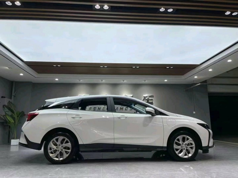 成都23年别克微蓝8