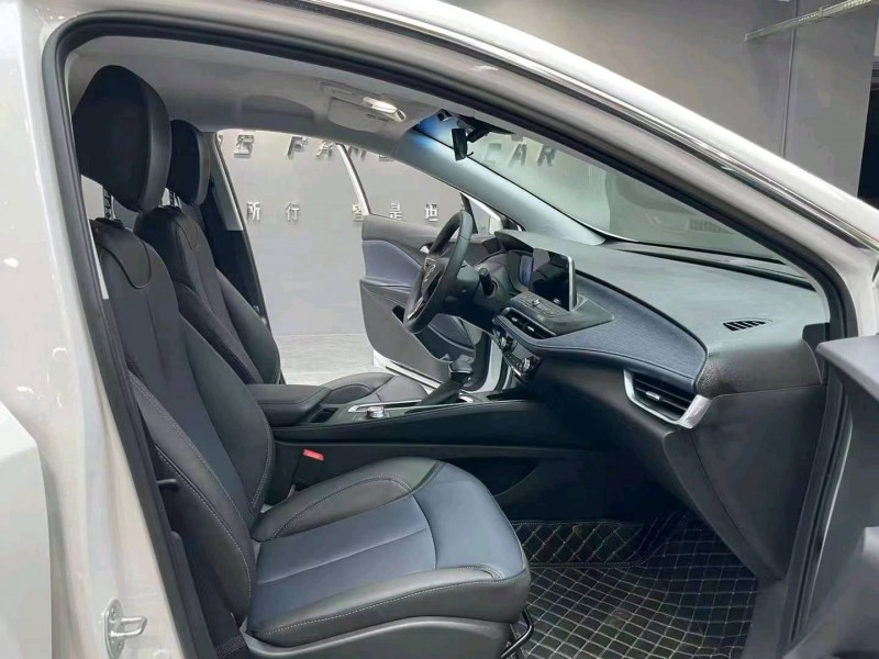 成都23年别克微蓝9