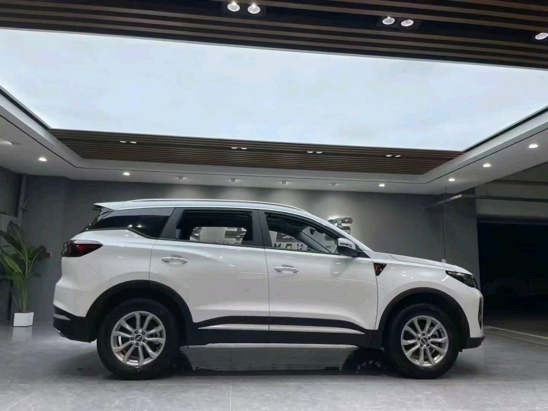 成都23年奇瑞瑞虎78