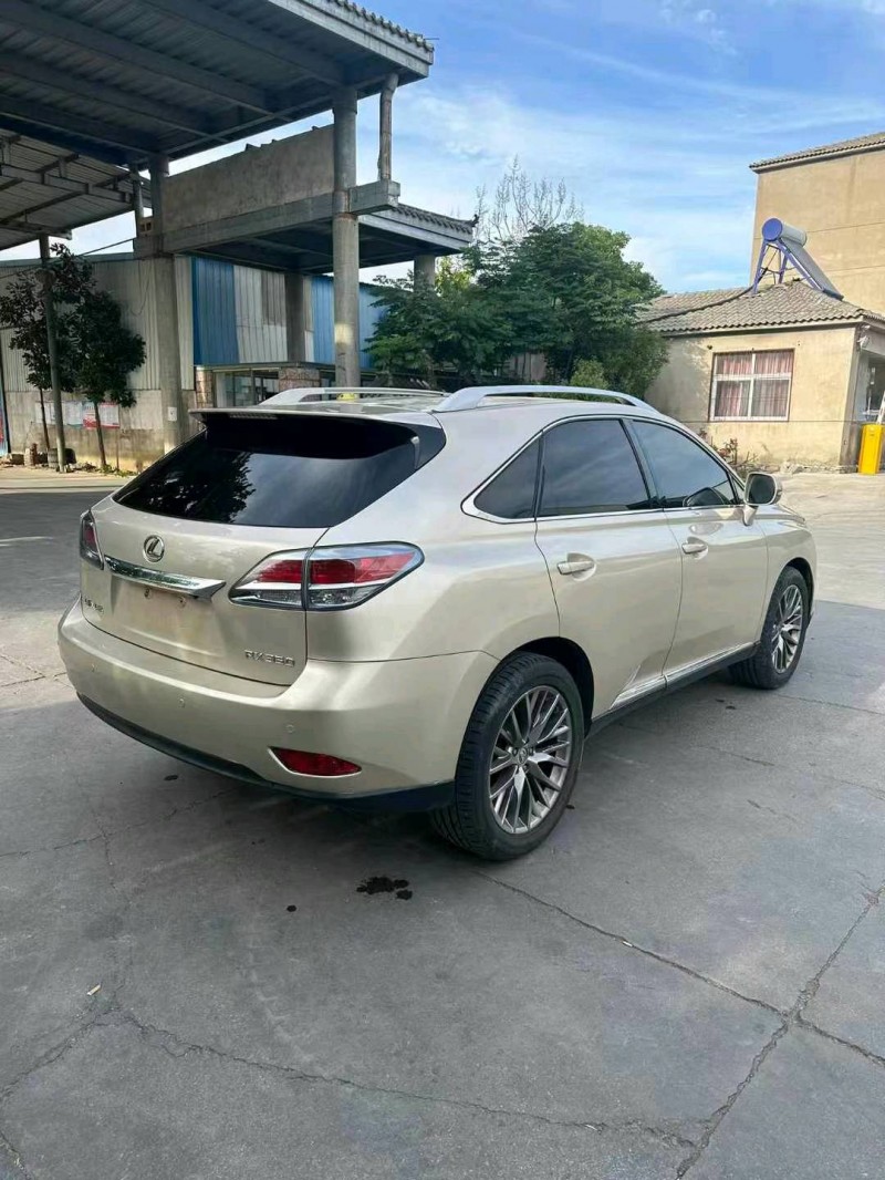 徐州14年雷克萨斯RX8