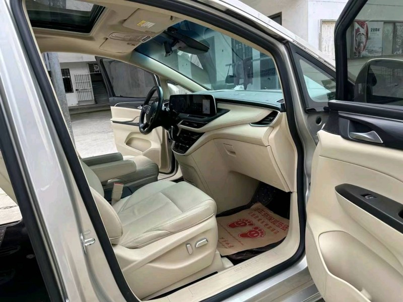 徐州22年别克GL86