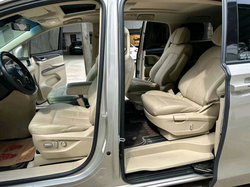 徐州22年别克GL88