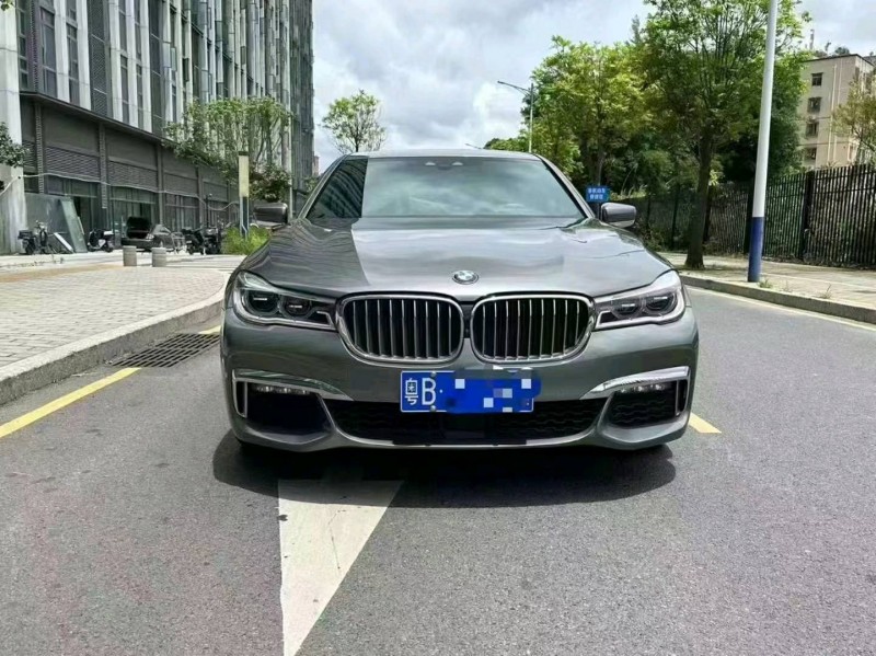 深圳18年宝马7系1