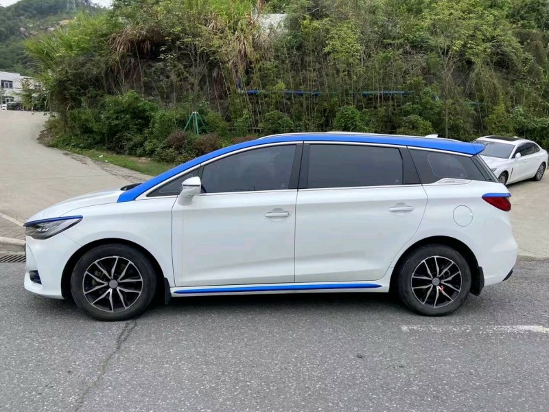 广州18年比亚迪宋6