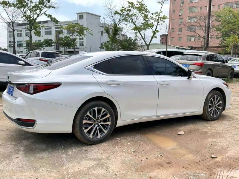 广州23年雷克萨斯ES3