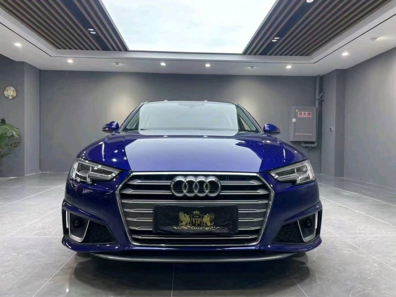 成都19年奥迪A4L1