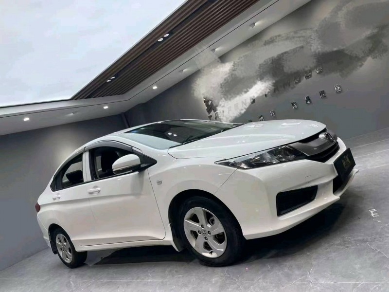 成都18年本田锋范2