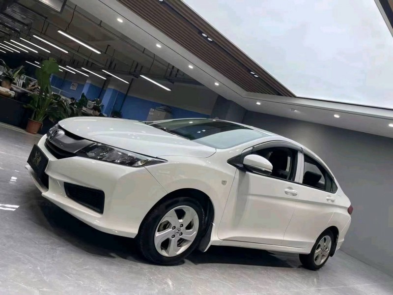 成都18年本田锋范3