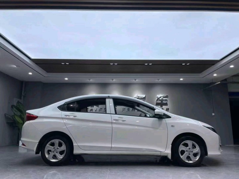 成都18年本田锋范8