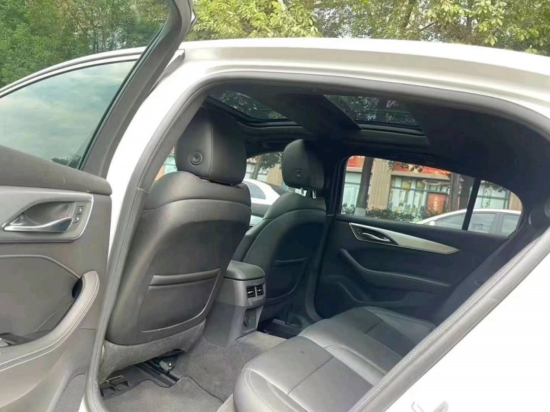 成都21年凯迪拉克CT56