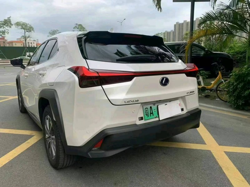 广州21年雷克萨斯UX5