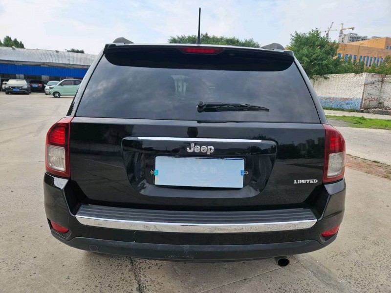 邢台15年Jeep指南者9