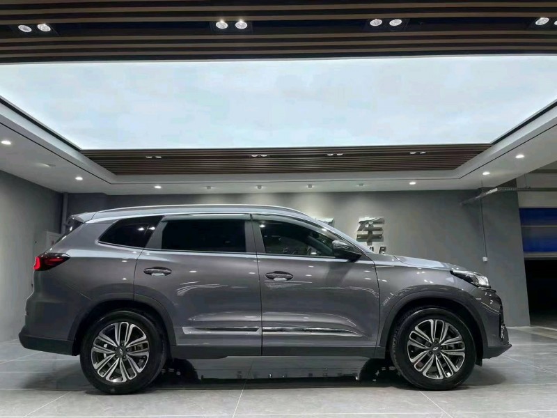 成都21年奇瑞瑞虎87