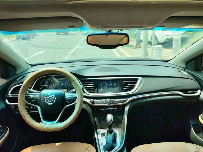 广州18年别克英朗8