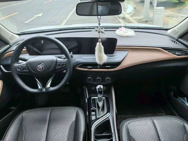 广州21年别克威朗9