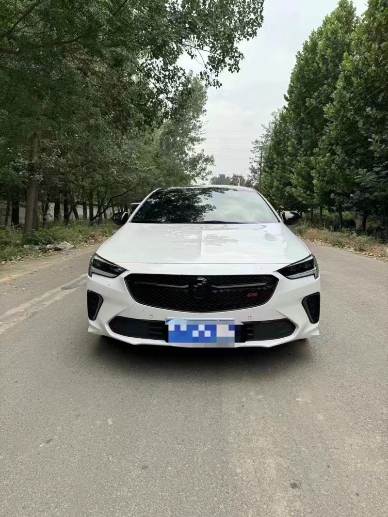 菏泽22年别克君威1