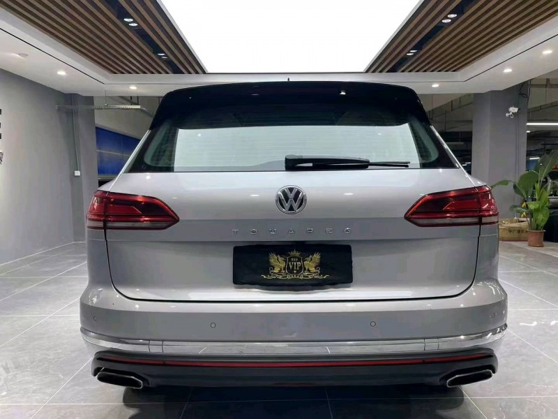 成都19年大众途锐7