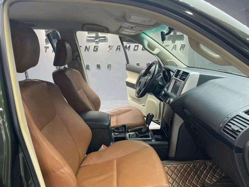 成都14年丰田普拉多7