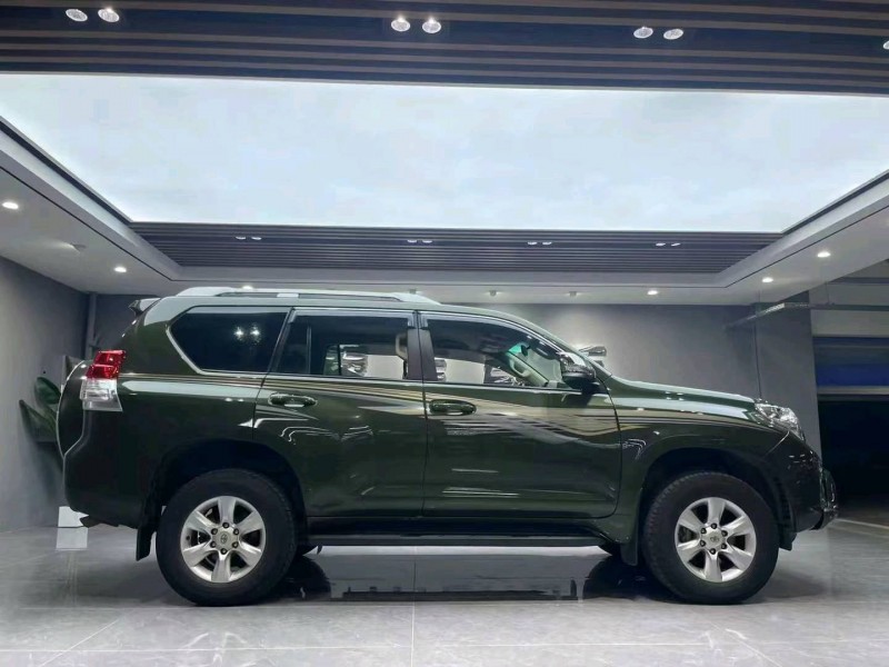 成都14年丰田普拉多8