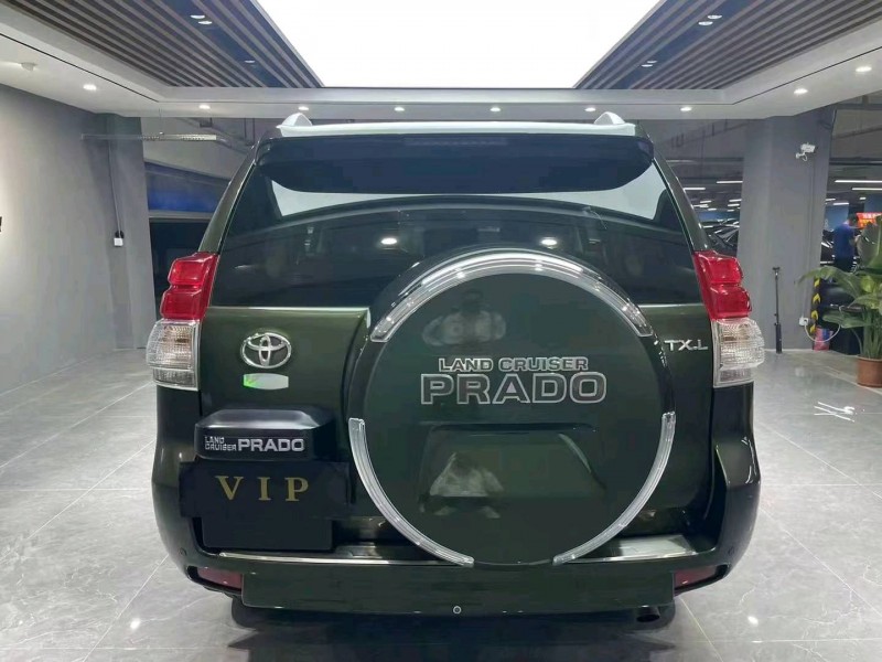 成都14年丰田普拉多9