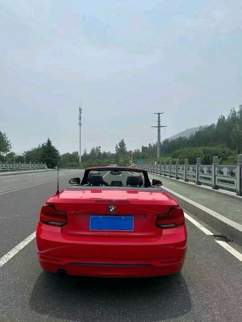 青岛19年宝马2系9