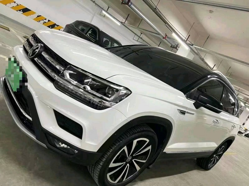 成都22年大众途岳3