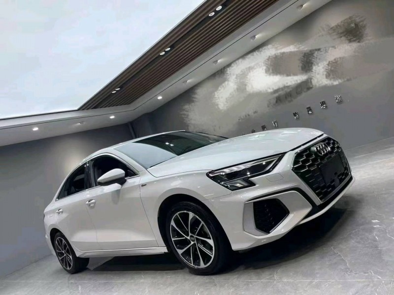 成都22年奥迪A32