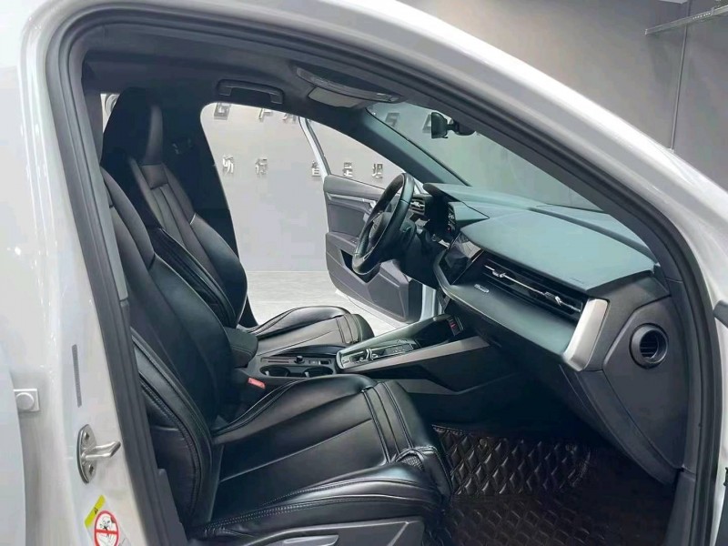 成都22年奥迪A39