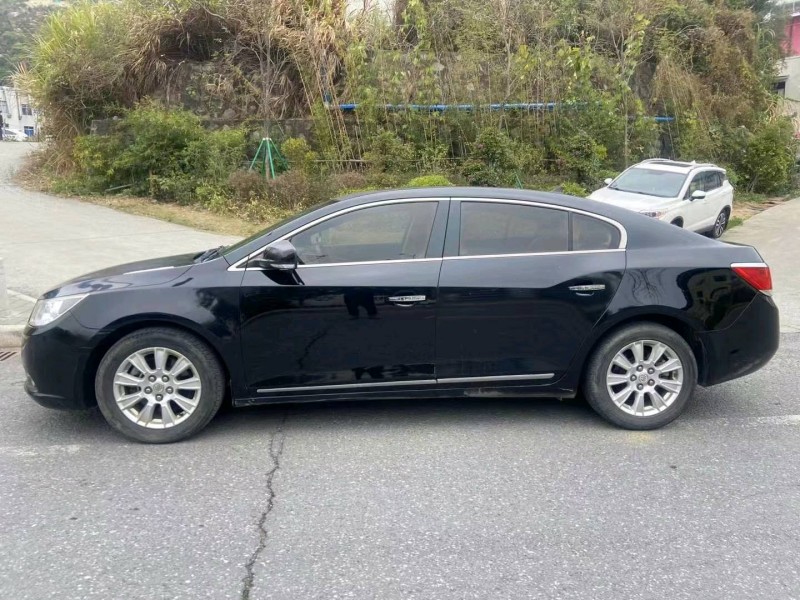 广州11年别克君越6