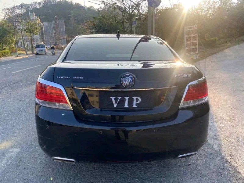 广州13年别克君越5