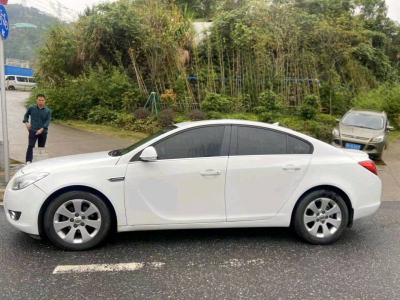 广州12年别克君威6