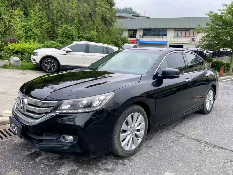 广州15年本田雅阁2