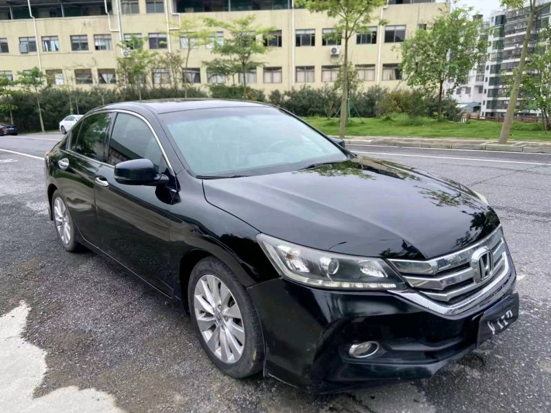 广州15年本田雅阁3