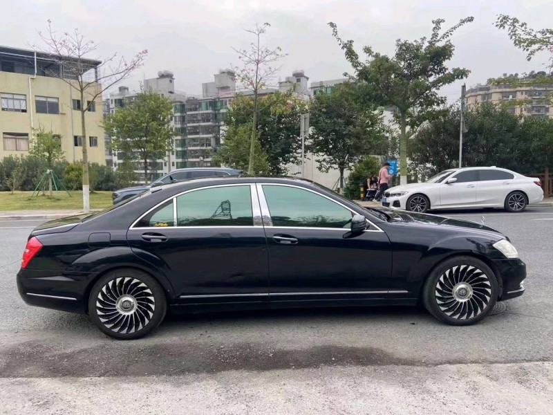 广州07年奔驰S4