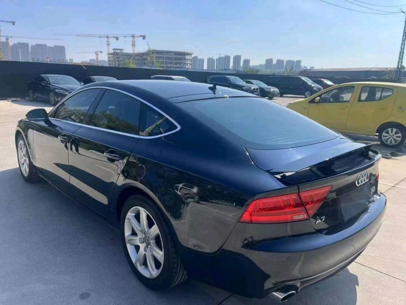 迪慶14年奧迪A7L4