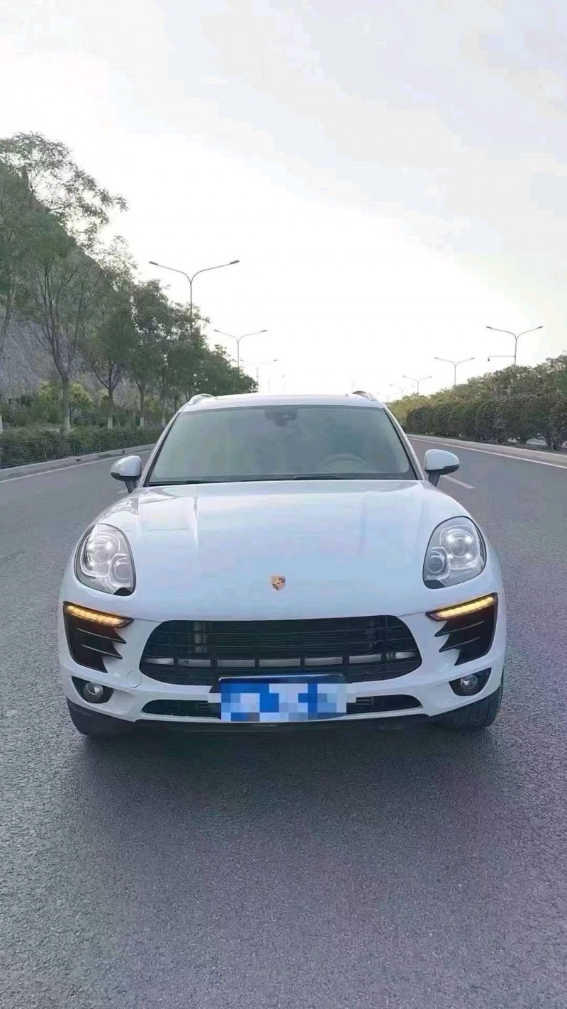 枣庄16年保时捷Macan1