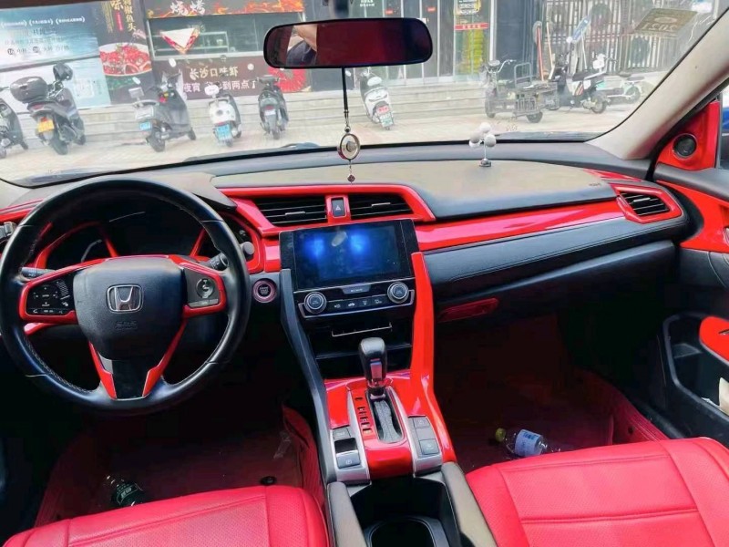 济南19年本田思域3